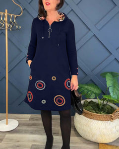 Vestido casual com capuz e estampado circular